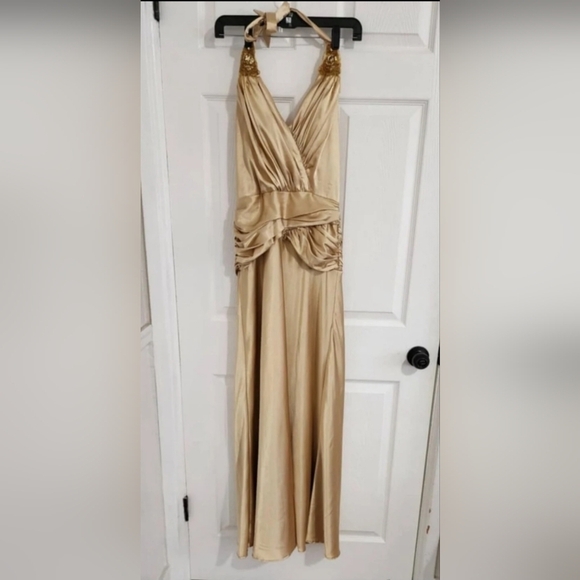 Aspeed Dresses & Skirts - ASpeed Formal Dress Size Medium Maxi Long Elegant Sleeveless Gold Layered